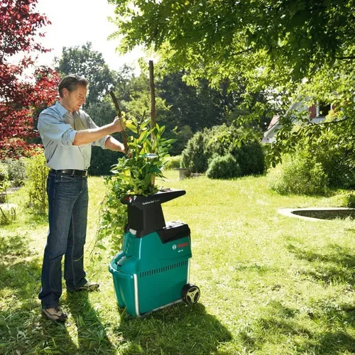 Садовий подрібнювач Bosch AXT 25 D (2.5 кВт) (0600803100) - PRORAB image-1