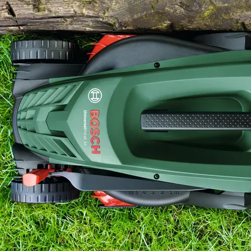 Електрична газонокосарка Bosch UniversalRotak 34-405 (1.3 кВт, 340 мм) (06008A6401) - PRORAB image-3