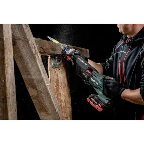 Акумуляторна сабельна пила Metabo SSEP 18 LTX BL MVT (18 В, 2х8 А*год, 32 мм) (602258810) - PRORAB image-1