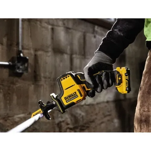 Акумуляторна шабельна пила DeWALT DCS312D2 (2х12 В, 2 А*год, 2800 ход/хв) - PRORAB image-4