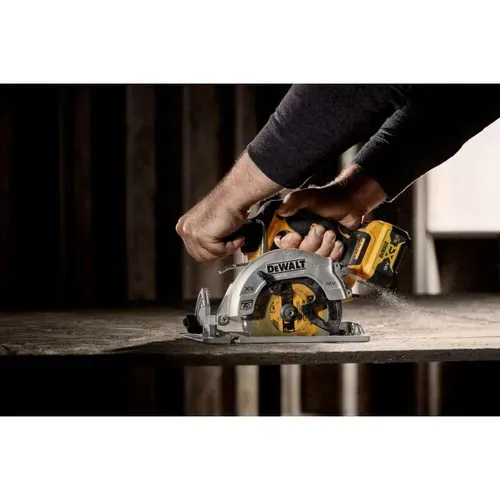 Акумуляторна дискова пила DeWALT DCS512NT + кейс (12 В, без АКБ, 140 мм) - PRORAB image-2